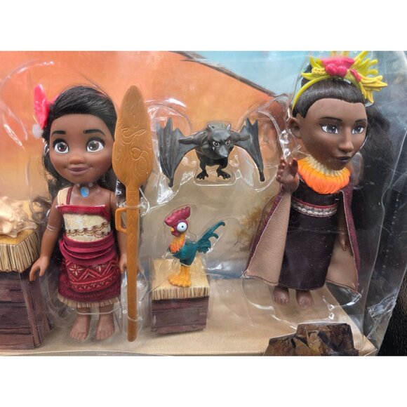 Disney Moana 2 Petite Gift Set Featuring Moana Loto Matangi & Accessories - Picture 3 of 15